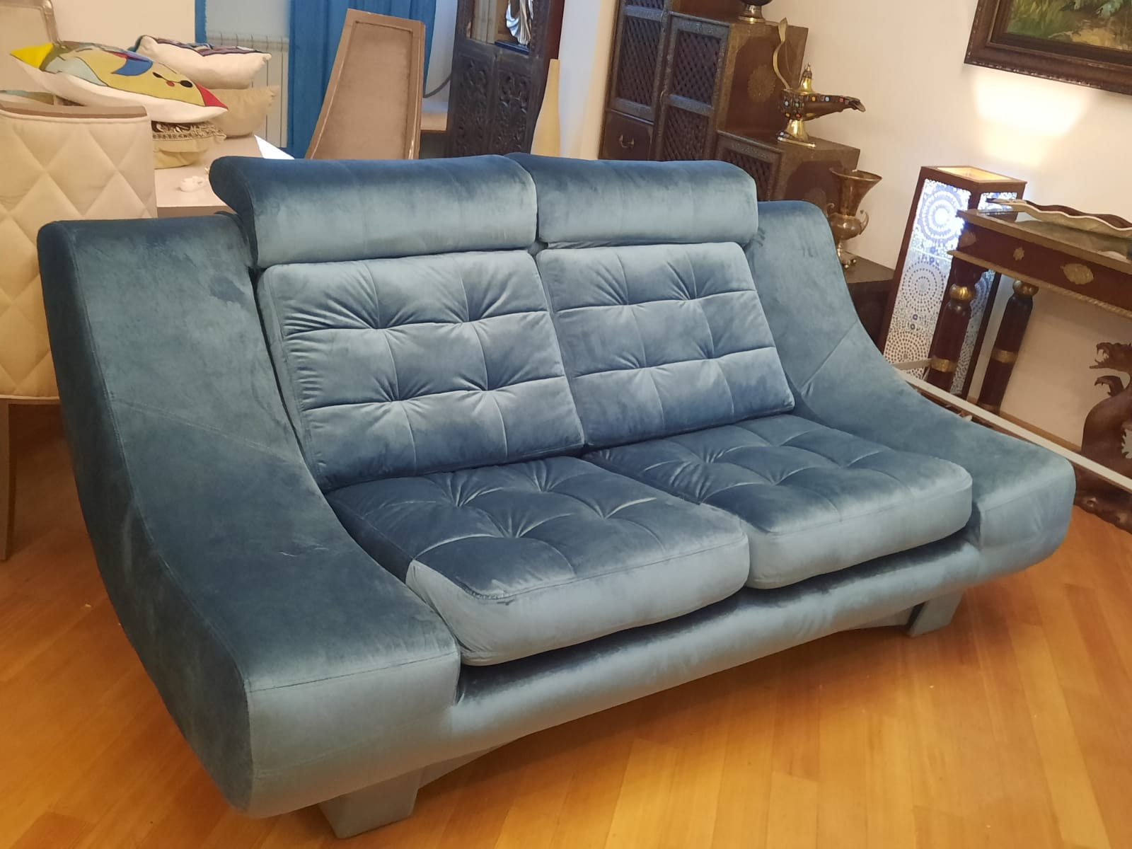 Обивка дивана на дому. Университет